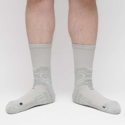 Сиви спортни чорапи